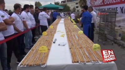 8 dakikada 10 metre 80 cm'lik kol böreğini yedi