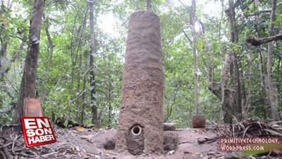 Doğadaki malzemeleri kullanarak fırın yaptı