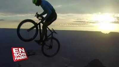 Bisikletiyle Büyük Kanyon'da şov yapan sporcu: Vittorio Brumotti