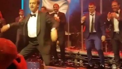 Rusya Başbakan Yardımcısı Dvorkoviç'in çılgın dansı