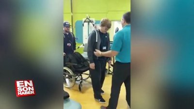 Judo dersine giden genç yürümeyi unuttu