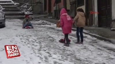 Afyon'da karın keyfini çocuklar çıkardı