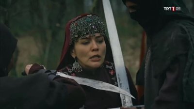 Diriliş Ertuğrul – Aslıhan ve Hafsa pusuya düşer