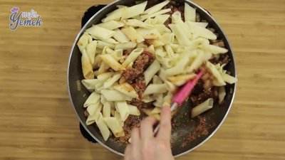 Bolonez soslu makarna tarifi