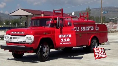 1957 model itfaiye aracı ilgi çekiyor