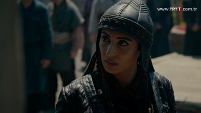 Diriliş Ertuğrul - Almıla Hatunun pazara gelişi