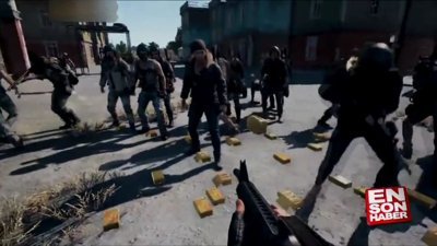PUBG oyununda mermisi biten kadının yardımına koşan erkekler