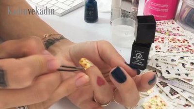 Kendin Yap: Renkli desenli tırnaklar