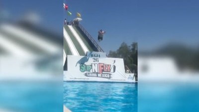  Meksika'daki su parkında ağır uçuş