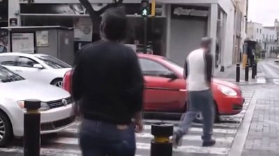 Yaya geçidinde duran araçlara verilen tepki