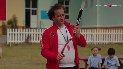 Tozkoparan 2. Bölüm Sezgin öğretmenin komik halleri