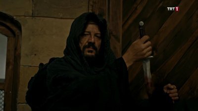 Diriliş Ertuğrul 126. Bölüm – Bamsı’nın sırtından hançerlenmesi