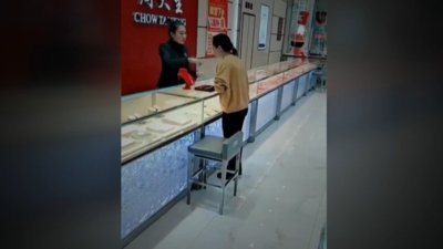 Kuyumcuları trolleyip peşinde koşturan müşteri