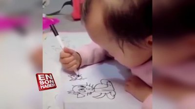 Muhteşem çizimler yapabilen ufaklık