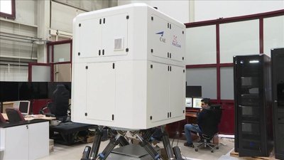 Dev zırhlı ihracatını, simülatörü izliyor