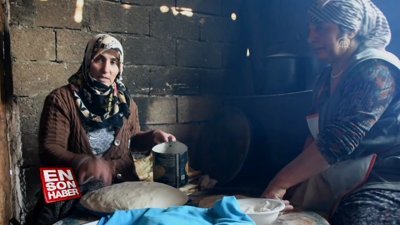 Soğuk havada sofralar tandır ekmeğiyle 'ısınıyor'