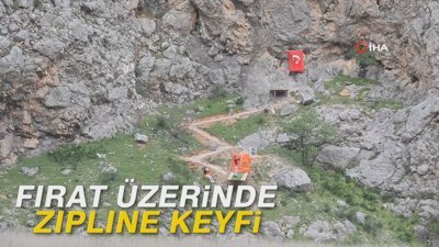 Fırat üzerinde zipline keyfi