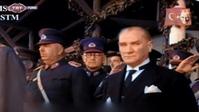 Atatürk'ün yapay zeka ile renklendirilmiş videosu
