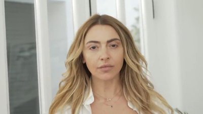 Hadise kadınlar için kamera karşısında