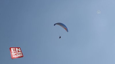 Sonbaharda paraşüt keyfi