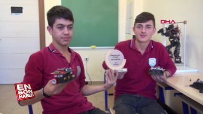 Parçalarını kendileri ürettikleri robotla, dünya 2'ncisi oldular