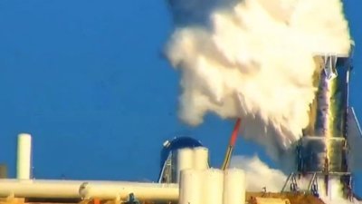 SpaceX'in Starship test roketi patladı