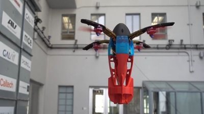 Top gibi fırlatılabilen drone