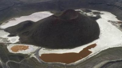 Konya'daki Meke Gölü kurudu