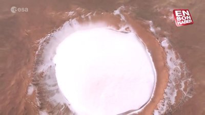 Mars'taki Korolev Krateri'nin kuş bakışı görüntüleri