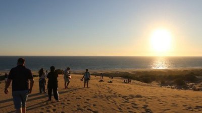 Turistler, Patara'nın kum tepelerinde çöl deneyimi yaşıyor