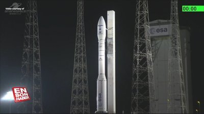 İki uyduyu taşıyan Arianespace'in Vega roketi fırlatıldı - 