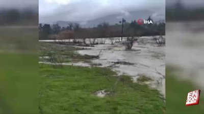 Burdur’da dereler taştı, yollar kapandı