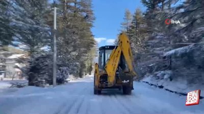 Antalya'da karla mücadele mesaisi