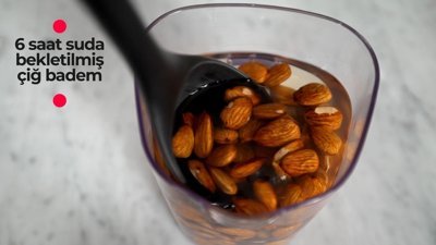 Tülin Şahin, Kuvings katı meyve sıkacağı ile badem sütü yaptı