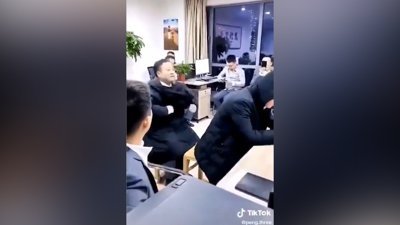 Kapüşon açma şakası 