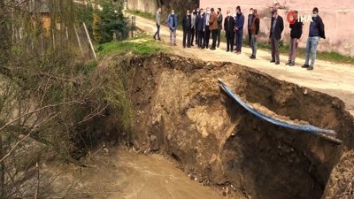 Bursa'da dereler taştı, yollarda göçükler meydana geldi