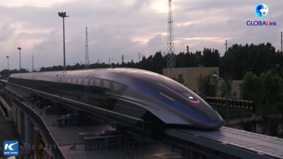 Çin, dünyanın en hızlı trenini görücüye çıkardı