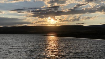 Kars’ta Bayburt Barajı’ndan günbatımı manzaraları