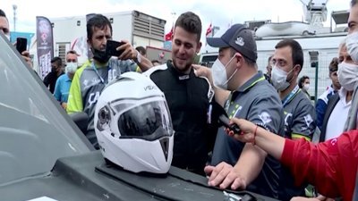 Mustafa Varank, Efficiency Challenge kapsamında yarışmaya katılan araçları inceledi