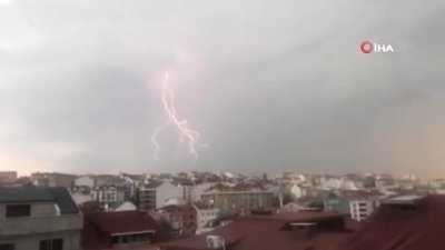 İstanbul'da beklenen yağış başladı