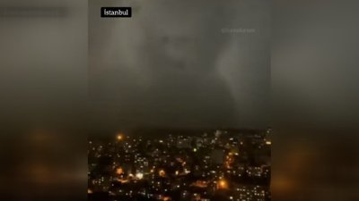 İstanbul'da insan silüetinde bulut meydana geldi