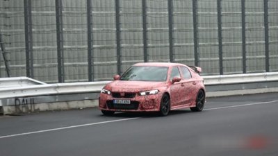 Yeni Honda Civic Type R, Nürburgring'de turladı