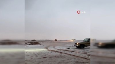 Suudi Arabistan’a kar yağdı