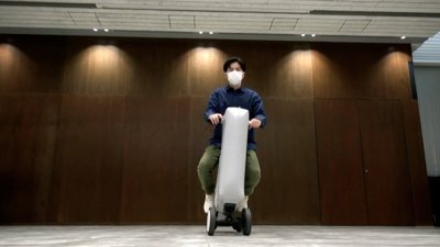 Şişme elektrikli scooter artık koltuk da olabiliyor