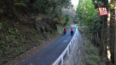 Dünya turu için kariyerlerinden vazgeçen çift, bisikletle 6 bin kilometre yol aldı