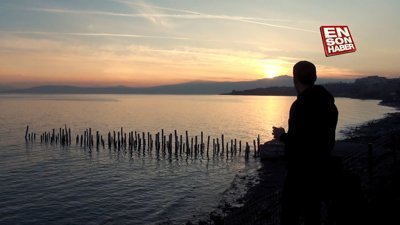 Van Gölü'nde gün batımı