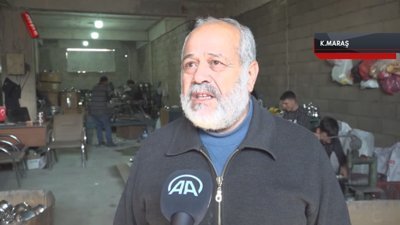 Kahramanmaraş'ta depremden iş yeri yıkıldı, mücadelesine depoda devam ediyor