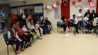 DOSTEK öğrencilerinden tedavi gören çocuklara büyük sürpriz