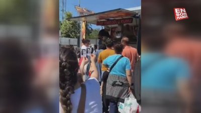 Bihter Yöreoğlu için hayır lokması dağıttı