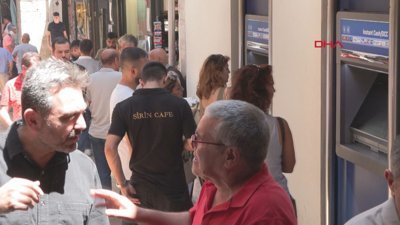 Kapalıçarşı'da döviz ve altın hareketliliği